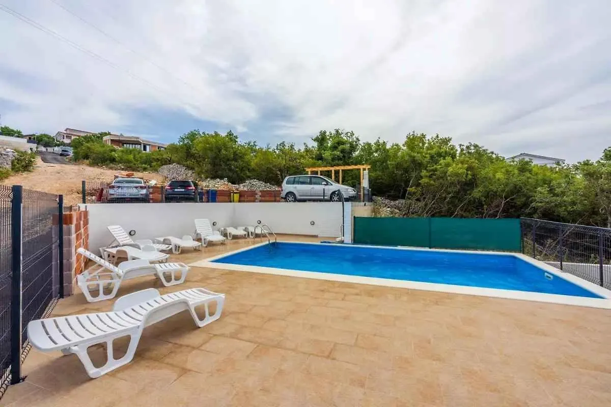 Apartments In Crikvenica 45029