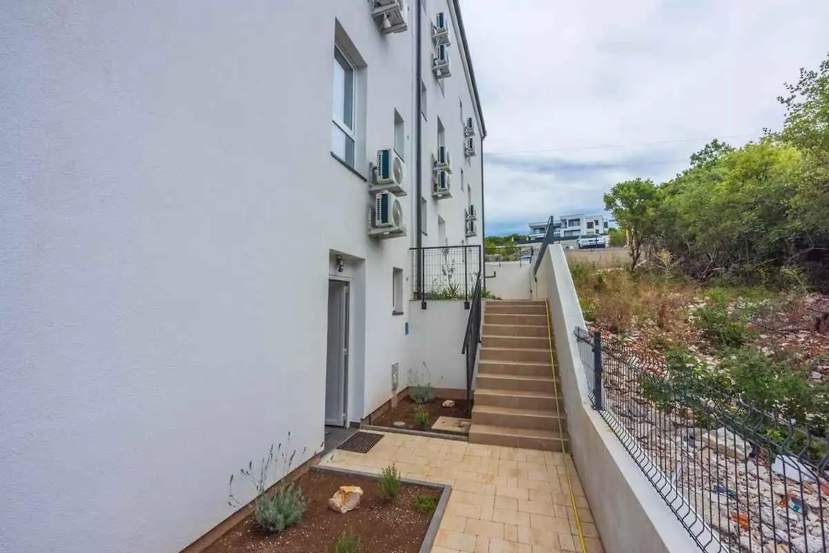 Apartments In Crikvenica 45029